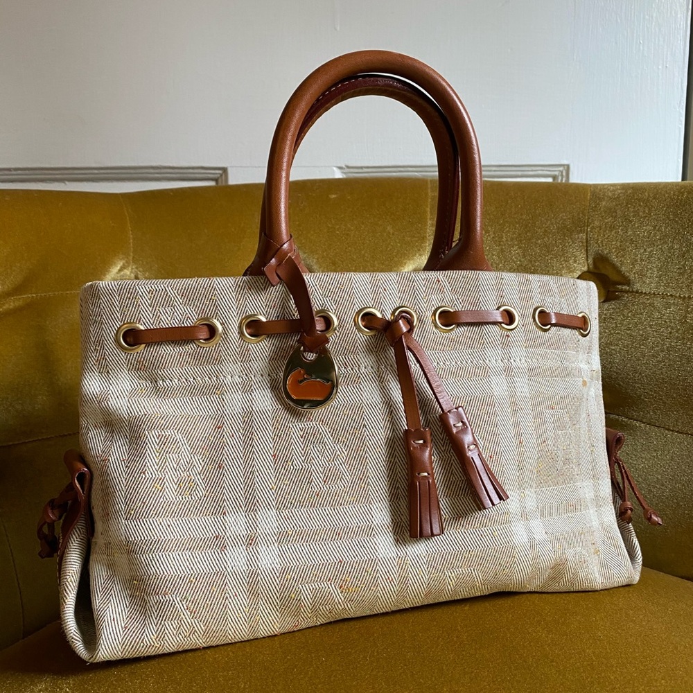 SOLD‼️Dooney & Burke handbag